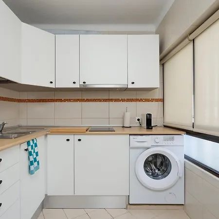 Sunny W/ Balcony In By Lovelystay Apartamento *