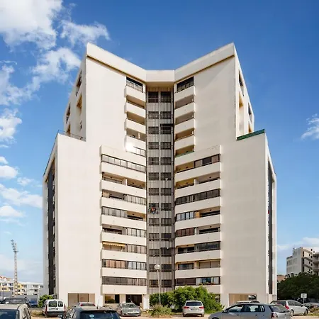 Apartmán Sunny W/ Balcony In By Lovelystay Portimão
